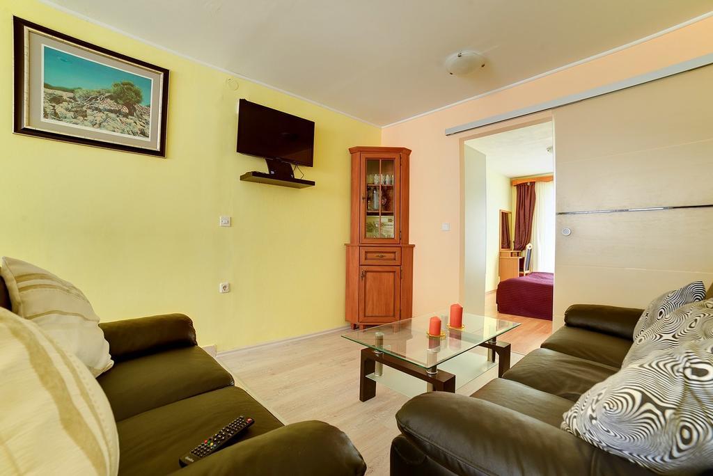 Apartments Tereza 1352 PUY Eksteriør bilde